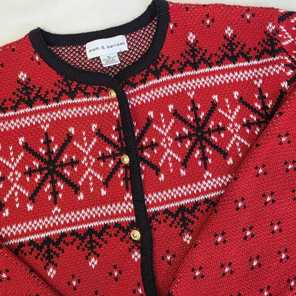 Croft & Barrow Women's Cardigan Gold Button Red Snowflakes XL‎ Holiday Winter